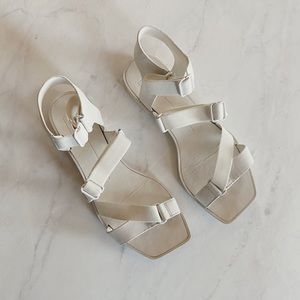 Dolce Vita Indah Sandals